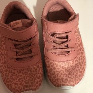 Pink cheetah Nike toddler shoes